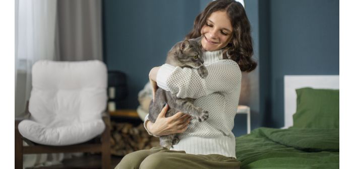Alquilar una vivienda junto a un perro o gato es difícil en España